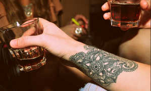 стакан, спиртное, татуировка